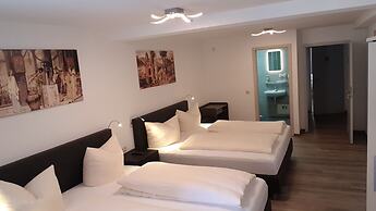 Garni City Hotel