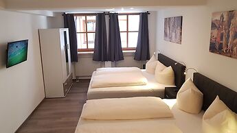 Garni City Hotel