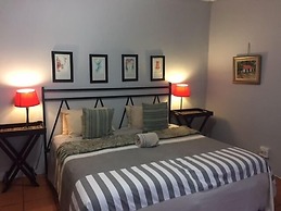 Hlulala Guesthouse