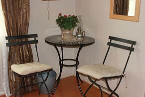 Hlulala Guesthouse