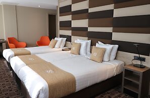 XO Hotels Blue Tower