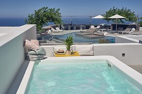 Nova Luxury Suites