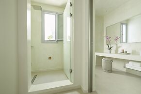 Nova Luxury Suites