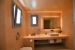 Nova Luxury Suites