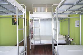 OYO 1054 Phuket Backpacker Hostel