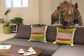 Applewood Suites - Danforth Basement