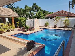 Baansiesom Private Pool Villa