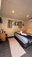 The Flaming Kiwi Backpackers
