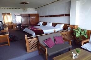 Hotel Himalayan Horizon