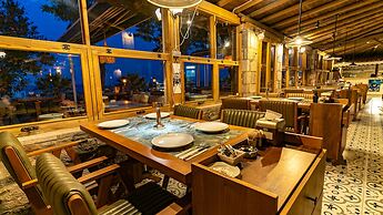 Assos Hunters Hotel - Special Class ( Adults Only)