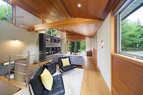 Phoenix Cocoon