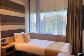 XO Hotels Blue Square