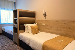 XO Hotels Blue Square