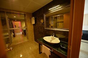 Neba Royal Hotel