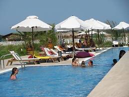 Apolonia Resort