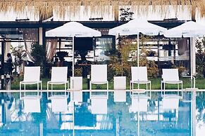 Apolonia Resort