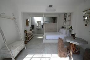 Radio Tulum Hotel