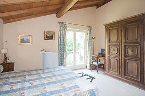 Villa Monia