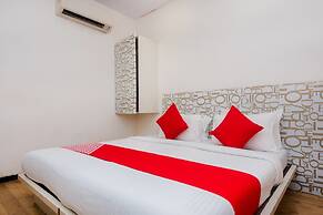 OYO 3769 Blue Pearl Residency