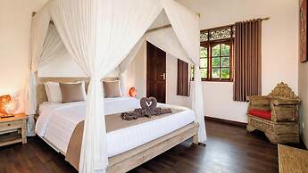 Villa Bewa by Villa Finder