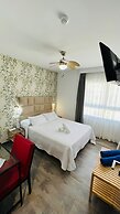 Bajondillo Beach Cozy Inns