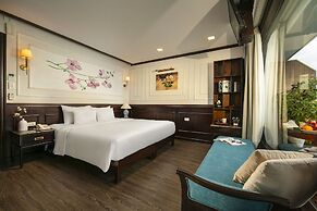 Orchid Trendy Cruise