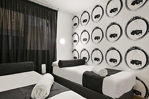 Mar Apartments