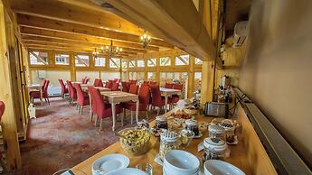 Noblesse Boutique Hotel