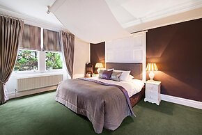 Hipping Hall