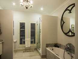 Maison - H Guest House
