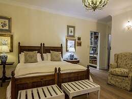 Maison - H Guest House