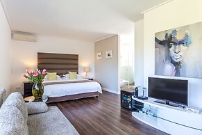 CUBE Guest House