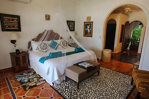 Casa de Mita Hotel
