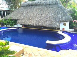Casa de Mita Hotel