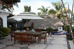 Casa de Mita Hotel