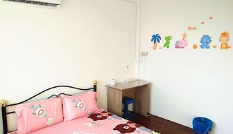 H Homestay