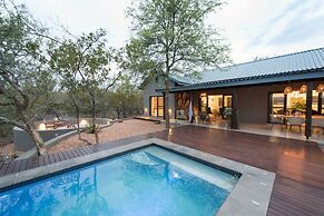 eKhaya Bush Villa