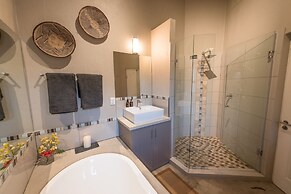 eKhaya Bush Villa
