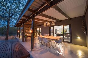 eKhaya Bush Villa