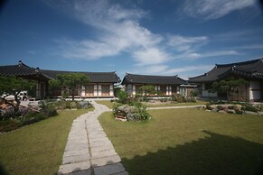 Gyeongju Hanok1st