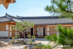 Gyeongju Hanok1st