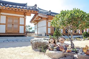 Gyeongju Hanok1st