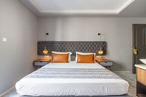 Minaret Suites & Apartments