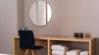 Minaret Suites & Apartments