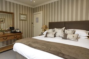 Falcon Manor Hotel