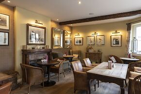 Falcon Manor Hotel
