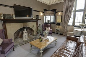 Falcon Manor Hotel