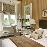 Falcon Manor Hotel