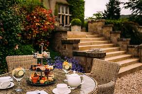 Falcon Manor Hotel