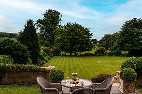 Falcon Manor Hotel